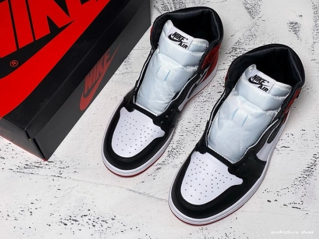 Satin Air Jordan Toe 1 Retro High Black CD0461-016 0728